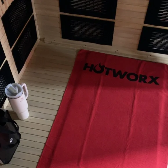 HOTWORX Red and Brown Yoga Mat and Towel Set - Picture 2 of 5